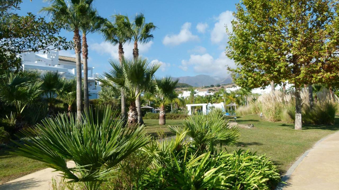 Alcazaba Lagoon Estepona Golf Apartment Exterior photo